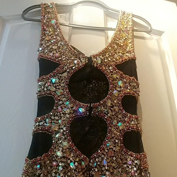 Prom gown - Picture 4 of 7